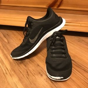 Nike Free 3.0 Sneakers